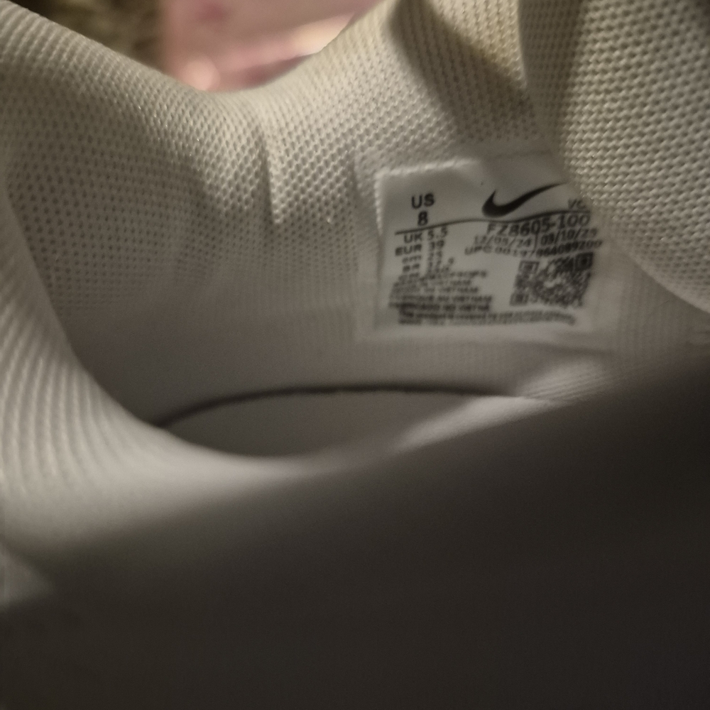 Nike A'One - Picture 2 of 4